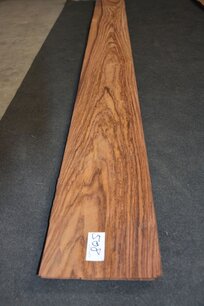 Indisch Rosewood Veneer 285 x 24-27 cm | 0.6 mm | 0,7267m² Indisch Rosewood Veneer 285 x 24-27 cm | 0.6 mm | 0,7267m²