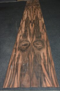 Coromandel Veneer 301 x 16-21 cm | 0.6mm | 0,5569m² Coromandel Veneer 301 x 16-21 cm | 0.6mm | 0,5569m²