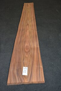 Santos Rosewood Veneer 213 x 24-27 cm | 0.6 mm | 0,543m² Santos Rosewood Veneer 213 x 24-27 cm | 0.6 mm | 0,543m²