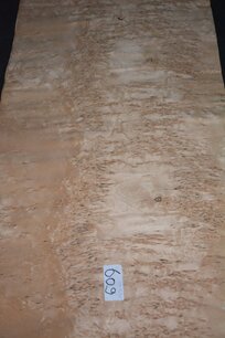 Curly birch Veneer 217 x 58 cm | 0.6mm | 1,2586m² Curly birch Veneer 217 x 58 cm | 0.6mm | 1,2586m²