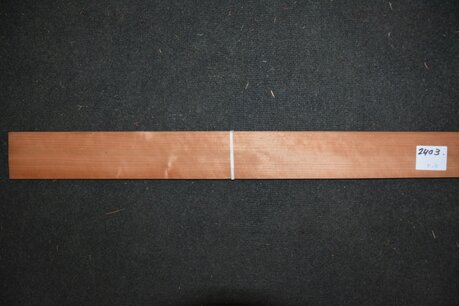 Cherry Veneer 81 x 8 cm | 0.6mm | 0,065m² Cherry Veneer 81 x 8 cm | 0.6mm | 0,065m²