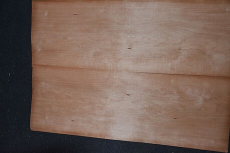 Cherry Veneer 78 x 27 cm | 0.6mm | 0,21m² Cherry Veneer 78 x 27 cm | 0.6mm | 0,21m²
