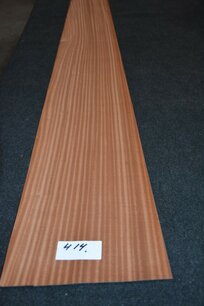 Sapelli Mahogany Veneer 221 x 24-26 cm | 0.6mm | 0,553m² Sapelli Mahogany Veneer 221 x 24-26 cm | 0.6mm | 0,553m²