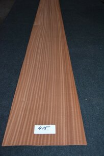 Sapelli Mahogany Veneer 221 x 25-28 cm | 0.6mm | 0,586m² Sapelli Mahogany Veneer 221 x 25-28 cm | 0.6mm | 0,586m²