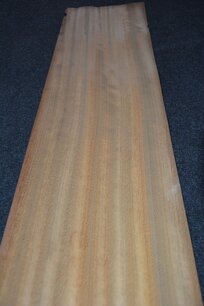 Iroko Veneer 230 x 20-23 cm | 0.6mm | 0,495m2 Iroko Veneer 230 x 20-23 cm | 0.6mm | 0,495m2