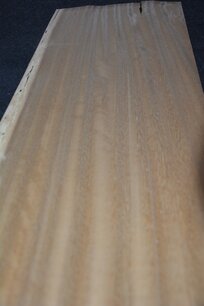 Iroko Veneer 210 x 27-28 cm | 0.6mm | 0,578m2 Iroko Veneer 210 x 27-28 cm | 0.6mm | 0,578m2