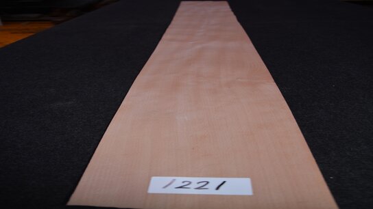 Beech Veneer 223 x 18-20 cm | 0.6mm | 0,424m² Beech Veneer 223 x 18-20 cm | 0.6mm | 0,424m²