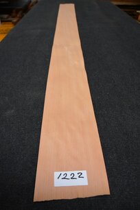 Beech Veneer 223 x 18 cm | 0.6mm | 0,401m² Beech Veneer 223 x 18 cm | 0.6mm | 0,401m²