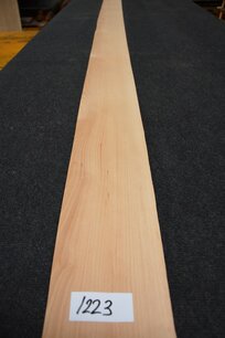 Beech Veneer 309 x 15-16 cm | 0.6mm | 0,479m² Beech Veneer 309 x 15-16 cm | 0.6mm | 0,479m²