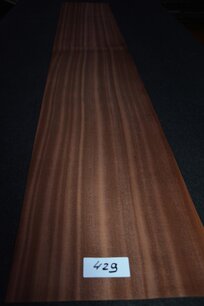 Sipo Mahogany Veneer 218 x 34 cm | 0.6mm | 0,741m² Sipo Mahogany Veneer 218 x 34 cm | 0.6mm | 0,741m²