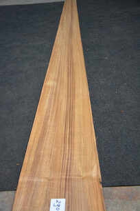 Teak Veneer 410 x 19-25 cm | 0.6 mm | 0,902m² Teak Veneer 410 x 19-25 cm | 0.6 mm | 0,902m²