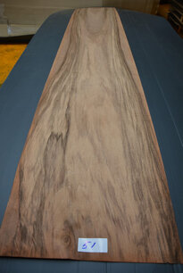 French Walnut Veneer 260 x 46 cm | 0.6mm | 1,196m² French Walnut Veneer 260 x 46 cm | 0.6mm | 1,196m²